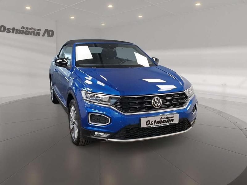 Gebraucht VW T-Roc Cabriolet Active 110 PS (80 kW) 2022 Ravennablau metallic Cabrio