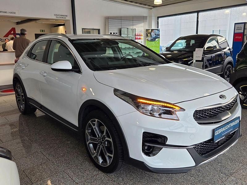 Gebraucht Kia XCeed Vision 160 PS (117 kW) 2021 Weiß SUV