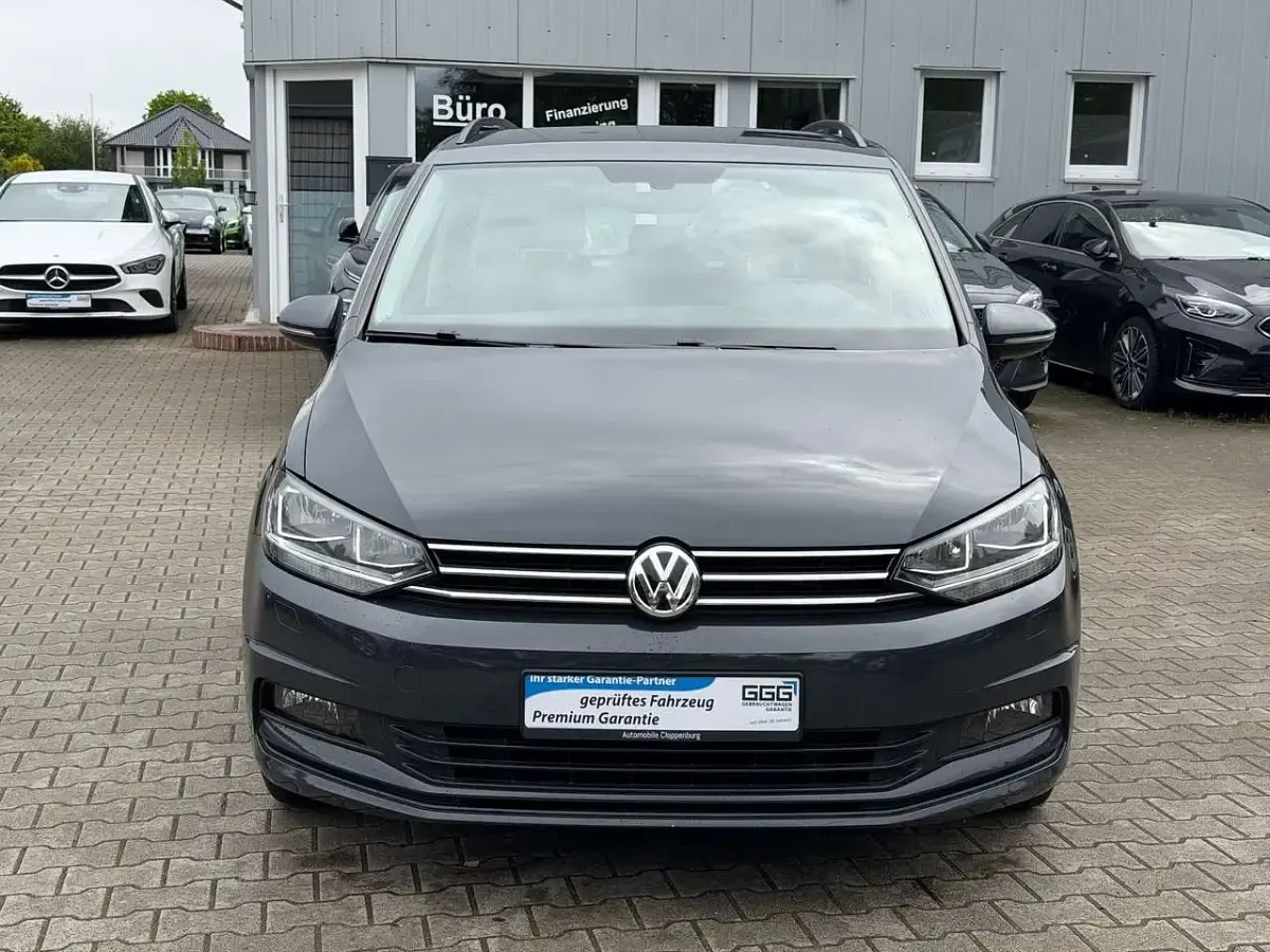 Gebraucht VW Touran Comfortline 116 PS (85 kW) 2020 Uranograu Van / Kleinbus