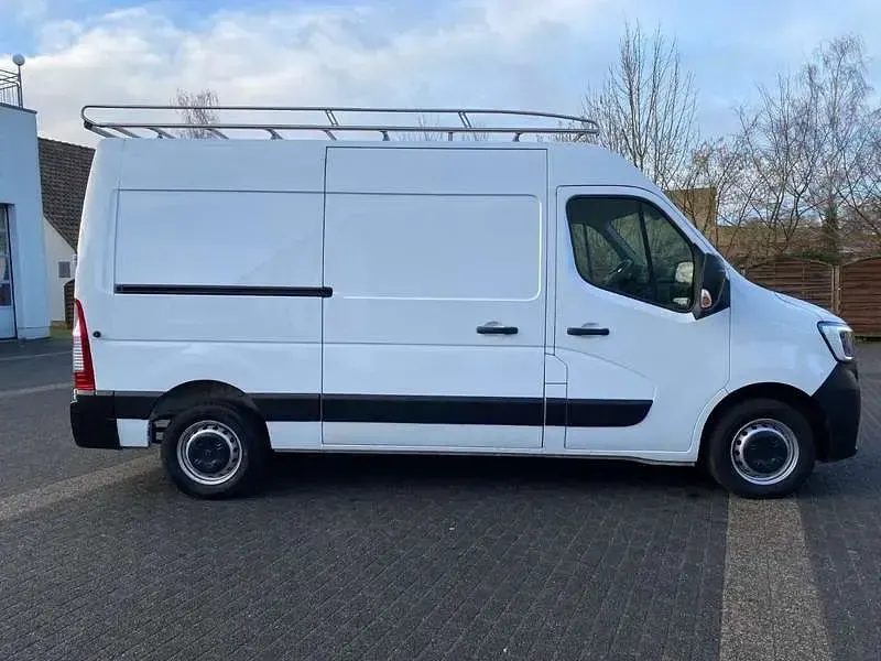 Gebraucht Renault Master 136 PS (100 kW) 2021 Weiß Van / Kleinbus