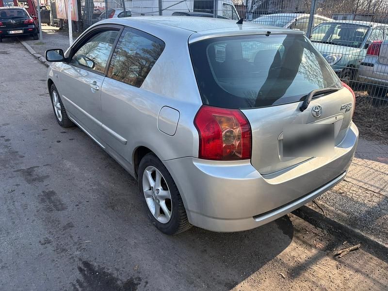 Gebraucht Toyota Corolla 125 PS (91 kW) 2006 Silber Limousine