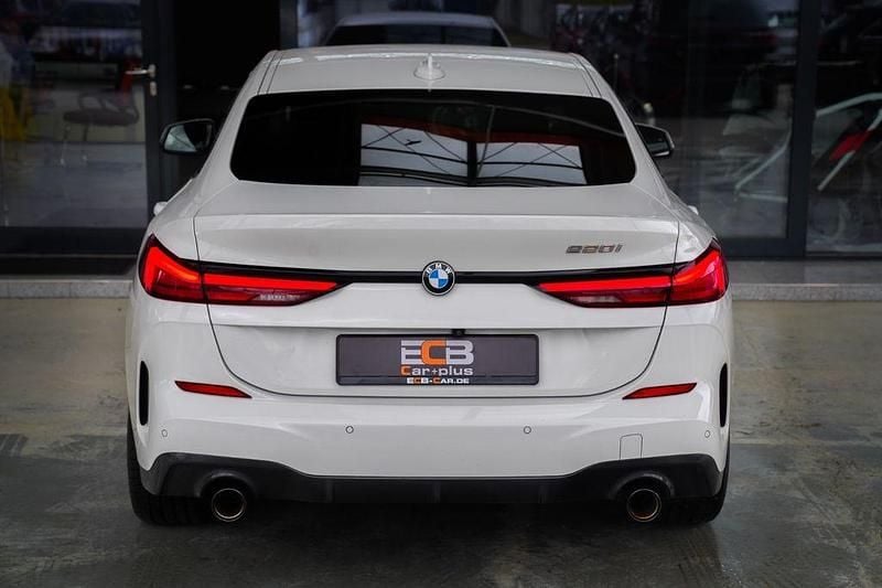 Gebraucht BMW 220 M Sport 178 PS (130 kW) 2021 Weiß Coupé