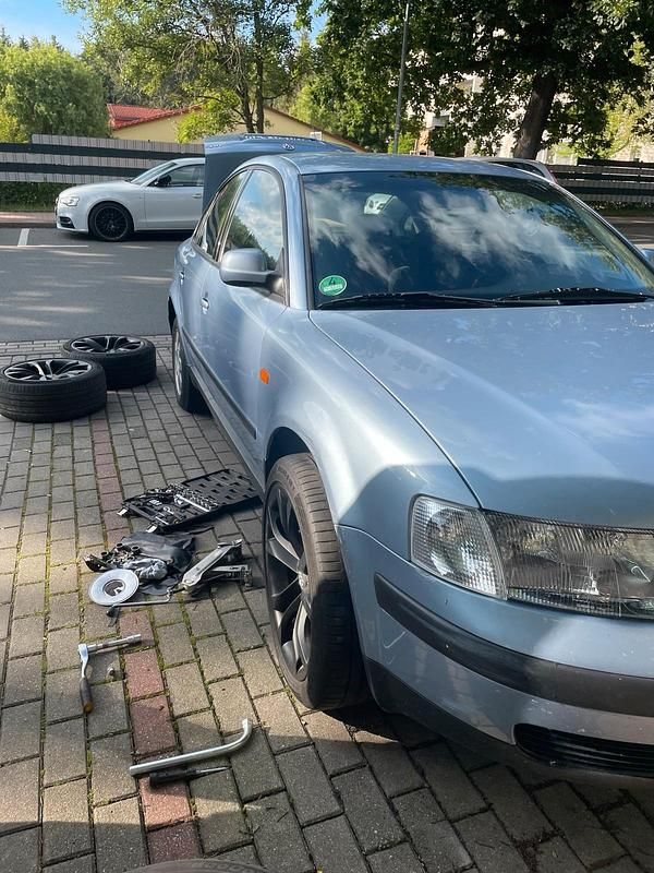 Andere farben Gebraucht 1998 VW Passat Limousine | 550 € (Superpreis) - Bild 1/4