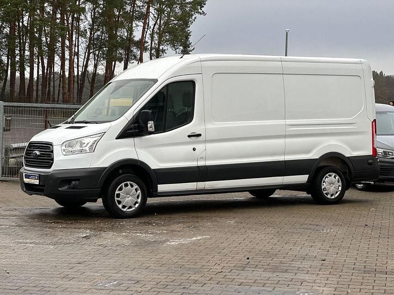 Gebraucht Ford Transit Trend 131 PS (96 kW) 2018 Weiß Pickup