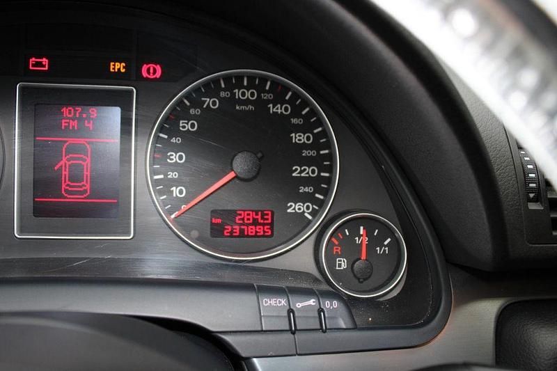 Gebraucht Audi A4 163 PS (119 kW) 2005 Schwarz Kombi