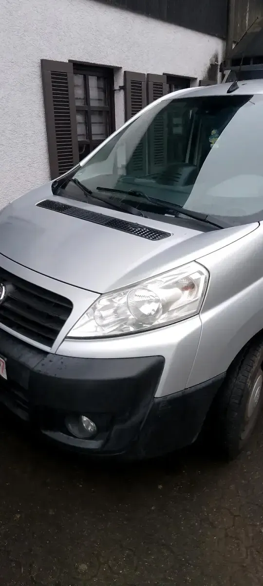 Gebraucht Fiat Scudo 90 PS (66 kW) 2010 Silber Van