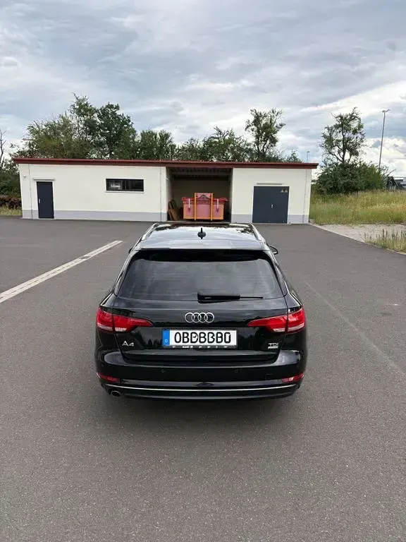Gebraucht Audi A4 Design 150 PS (110 kW) 2017 Schwarz Kombi