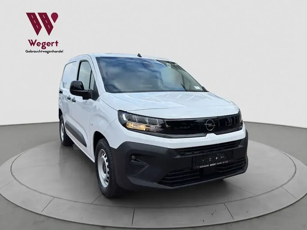 Nowe Opel Combo 102 KM (75 kW) 2026 Biały Minivan