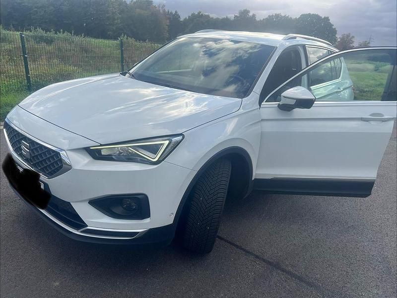Weiß Gebraucht 2021 Seat Tarraco XCELLENCE SUV | 21.299 € (Fairer Preis) - Bild 1/4