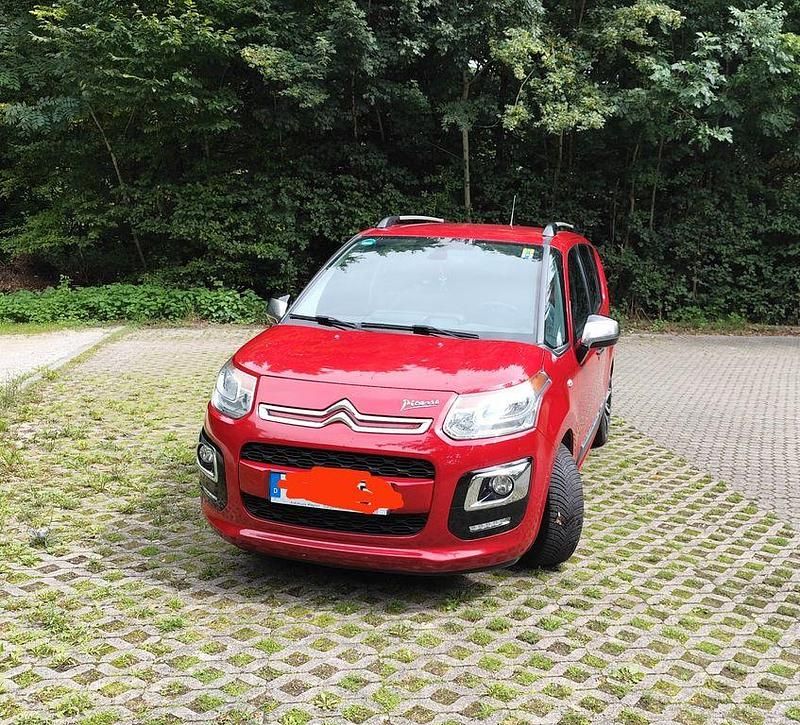 Rot Gebraucht 2014 Citroën C3 Picasso SELECTION Van / Kleinbus | 7.500 € (Fairer Preis) - Bild 1/4