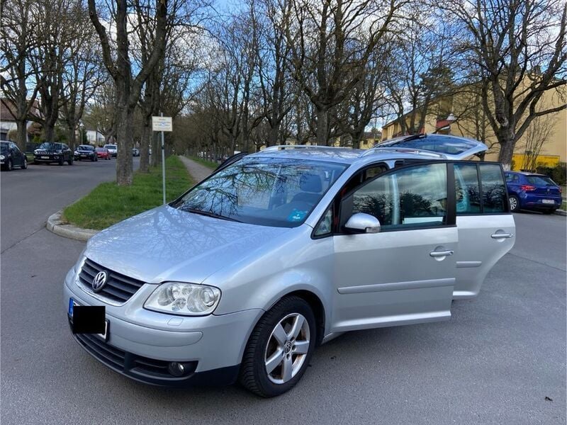Beige Gebraucht 2005 VW Touran Highline Van / Kleinbus | 1.500 € (Guter Preis) - Bild 1/4