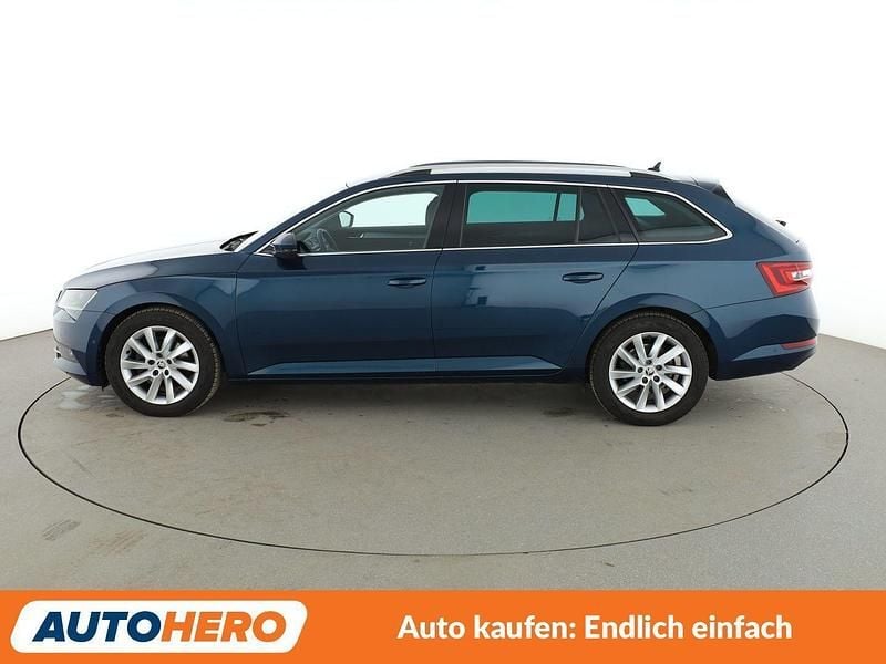 Gebraucht Skoda Superb Style 150 PS (110 kW) 2018 Blau Kombi