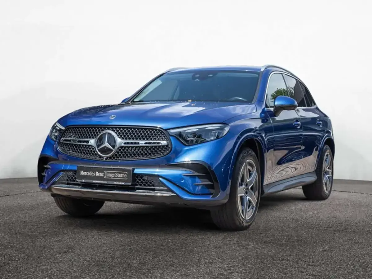 Gebraucht Mercedes GLC220 AMG 197 PS (144 kW) 2023 Blau SUV