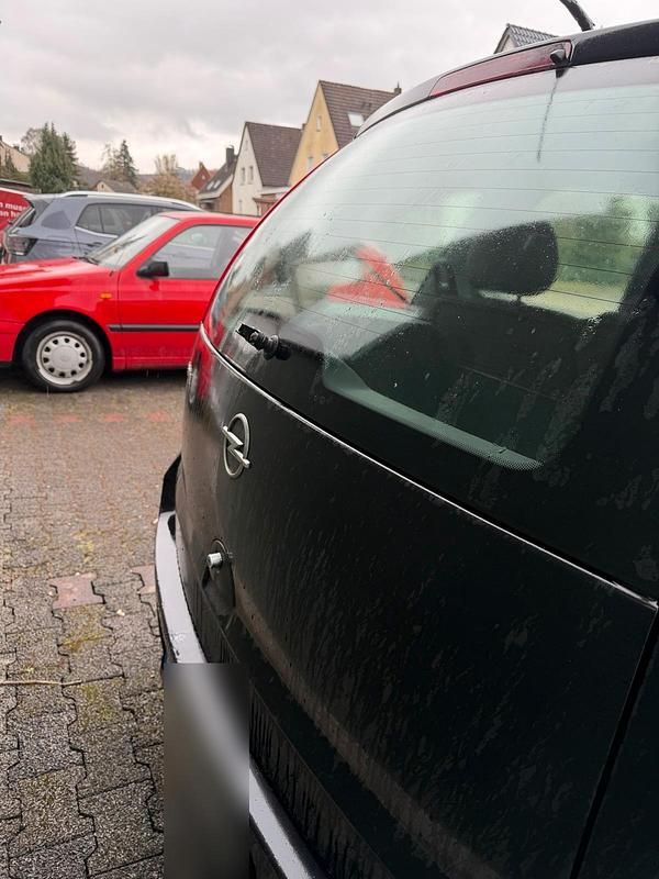 Gebraucht Opel Meriva 90 PS (66 kW) 2003 Schwarz Van / Kleinbus