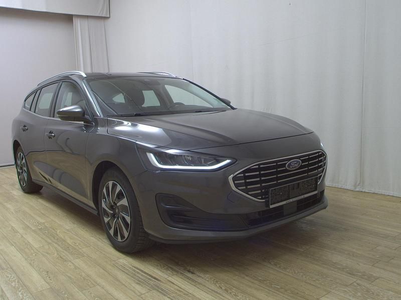 Gebraucht Ford Focus Titanium 125 PS (91 kW) 2023 Grau Kombi