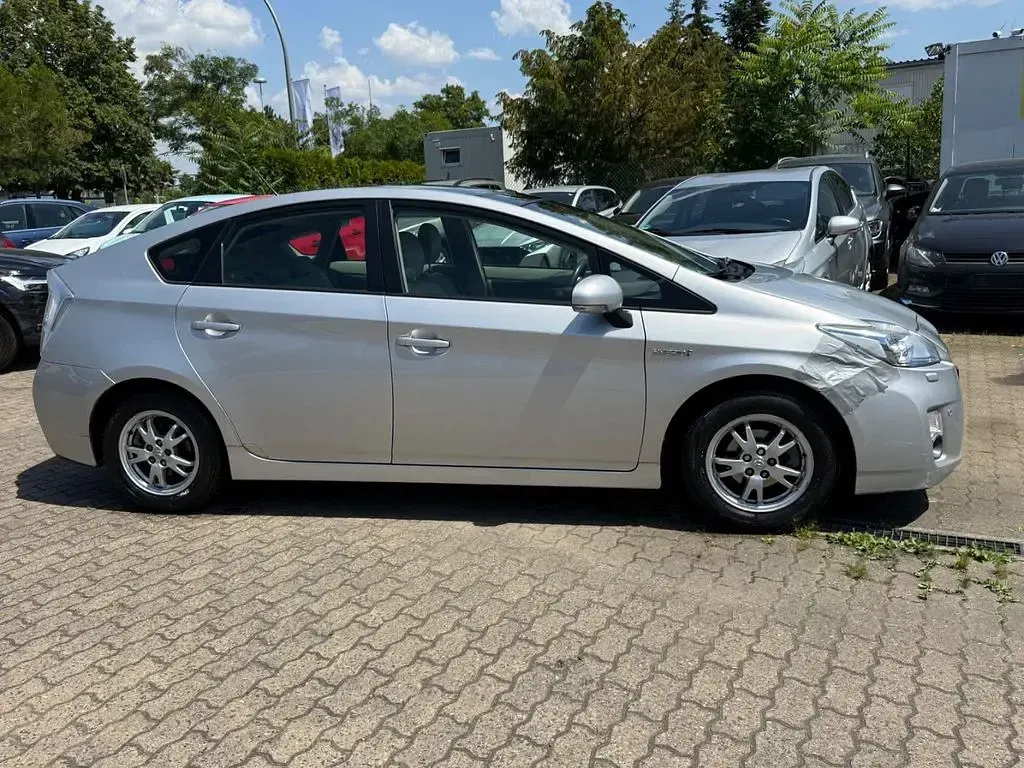 Gebraucht Toyota Prius Executive 99 PS (72 kW) 2010 Silber Kleinwagen