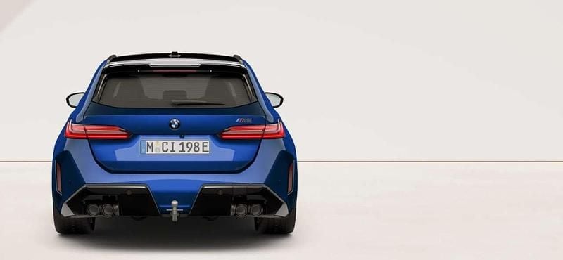 Neu BMW M5 Performance 727 PS (534 kW) 2026 Marina bay blau metallic Kombi