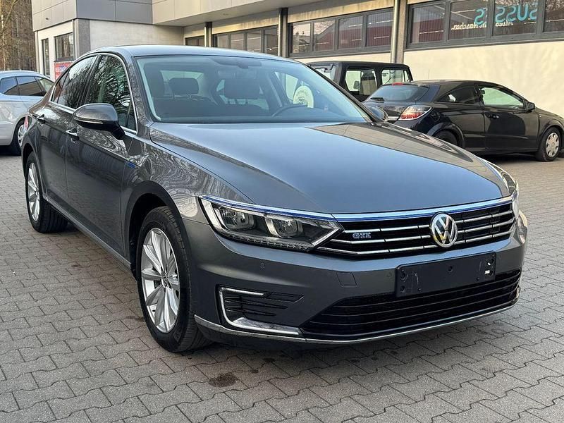 Gebraucht VW Passat GTE 156 PS (114 kW) 2016 Grau Limousine