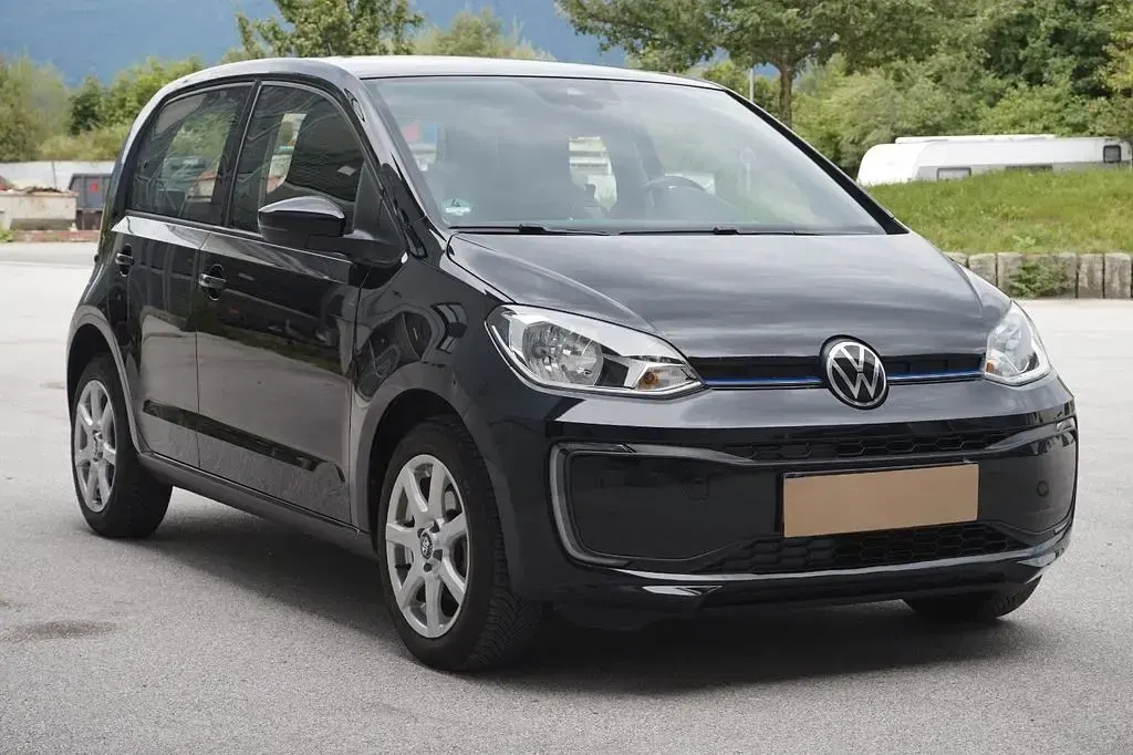 Używany VW e-up! 61 kW (83 KM) 2021 Czarny Hatchback