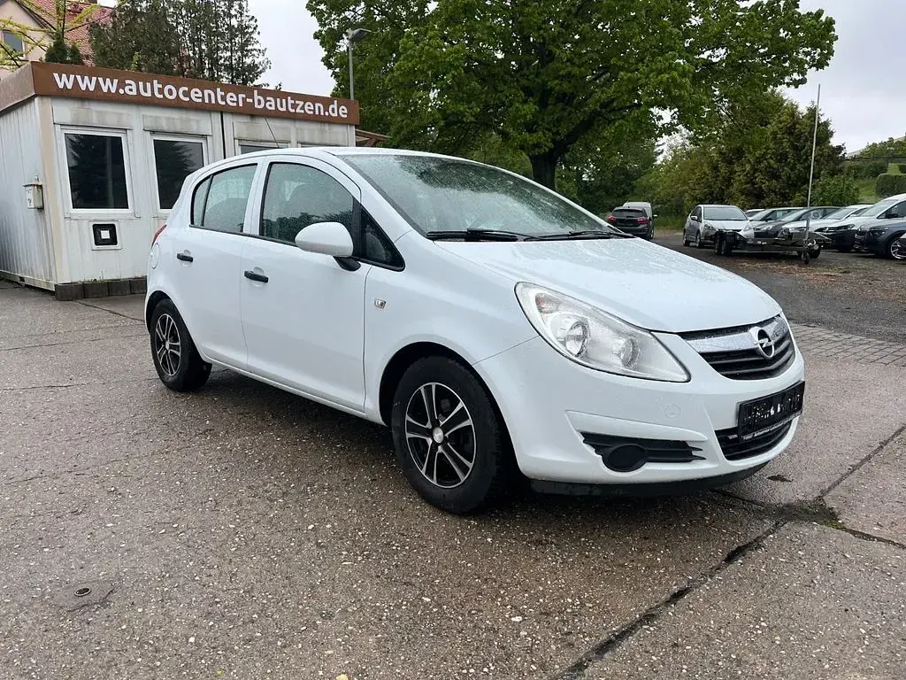 Gebraucht Opel Corsa Selection 80 PS (58 kW) 2009 Weiß Kleinwagen