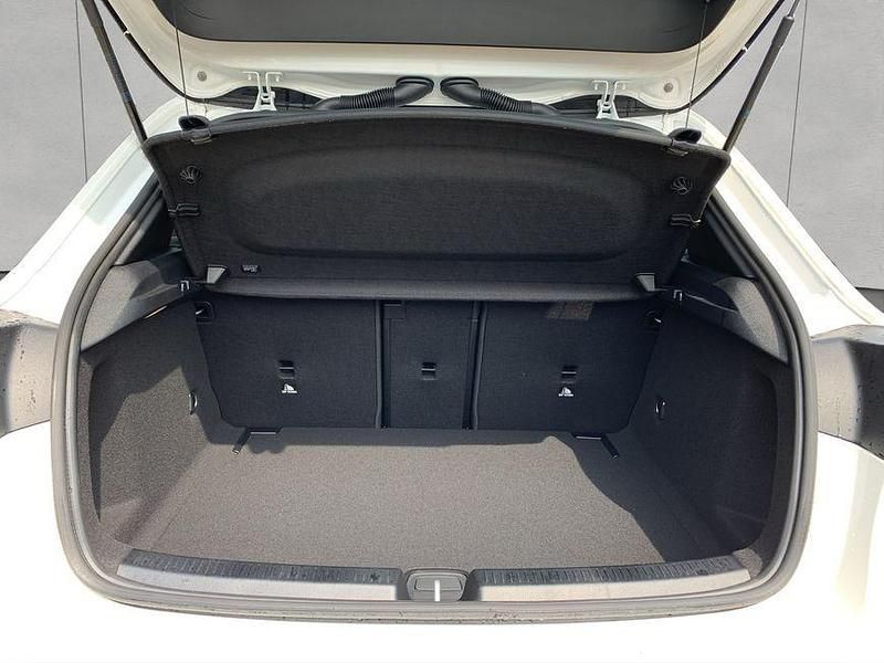 Gebraucht Mercedes A200 Advanced Plus 150 PS (110 kW) 2025 Grau Limousine