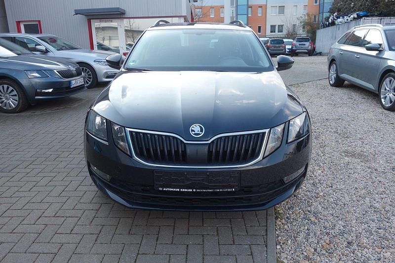 Gebraucht Skoda Octavia Clever 150 PS (110 kW) 2019 Schwarz Kombi