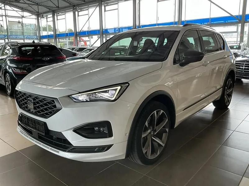 Weiß Gebraucht 2022 Seat Tarraco 4Drive SUV | 35.000 € (Fairer Preis) - Bild 1/4