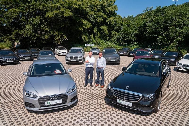 Gebraucht Audi A4 S-Line 170 PS (125 kW) 2022 Blau Limousine