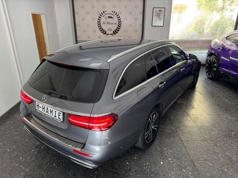 Gebraucht Mercedes E200 Avantgarde 160 PS (117 kW) 2023 Grau Limousine