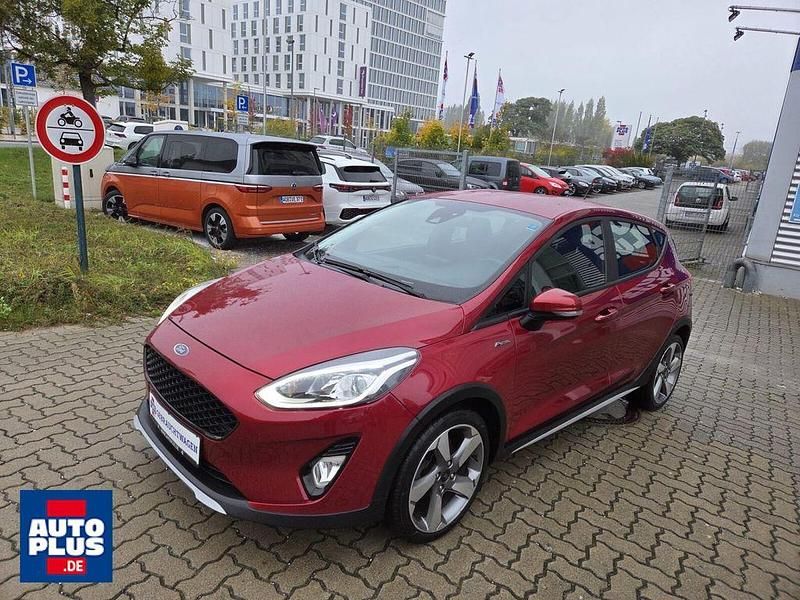 Gebraucht Ford Fiesta Active 86 PS (63 kW) 2018 Rot Kleinwagen