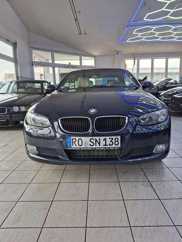 Gebraucht BMW 320 Cabriolet 177 PS (130 kW) 2009 Blau Cabrio