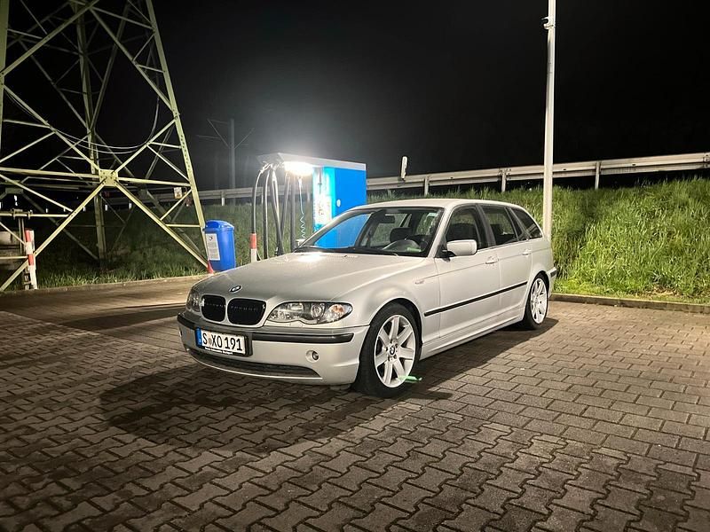 Gebraucht BMW 325 192 PS (141 kW) 2004 Silber Kombi