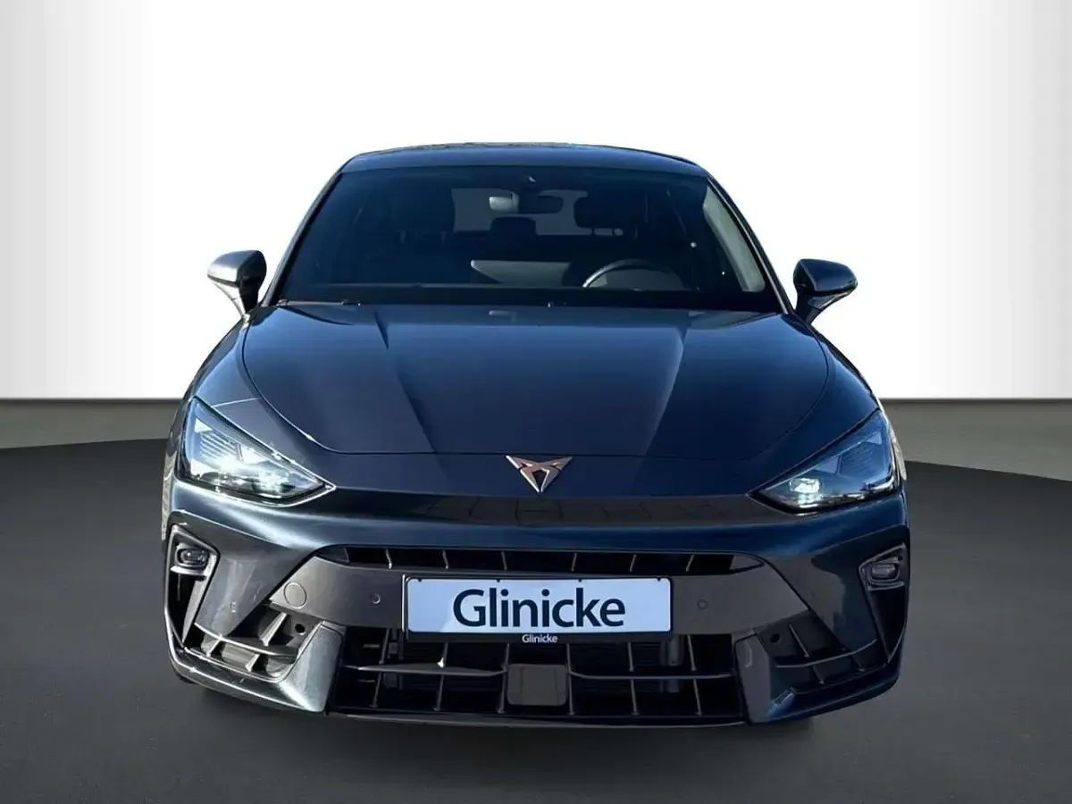 Begagnad Cupra Leon 150 HK (110 kW) 2025 Grå Sedan