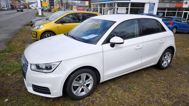 Gebraucht Audi A1 Basis 95 PS (69 kW) 2018 Cortinaweiß Kleinwagen