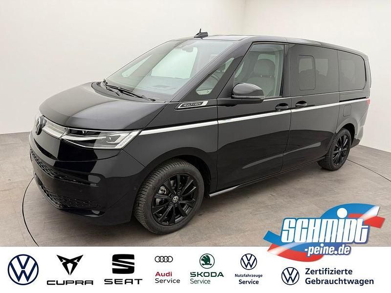 Second-hand VW Multivan Style 150 CP (110 kW) 2024 Negru Monovolum
