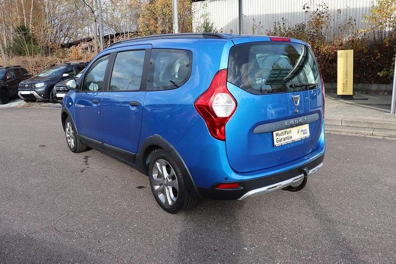 Gebraucht Dacia Lodgy Stepway 107 PS (78 kW) 2016 Blau sky Van / Kleinbus