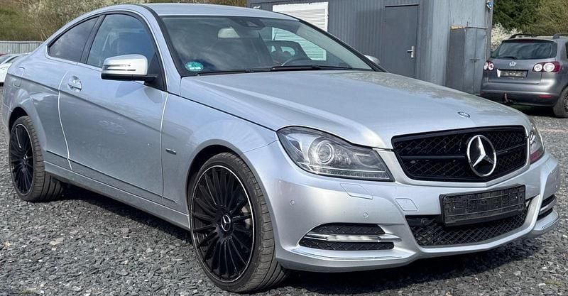 Usata Mercedes C220 170 CV (125 kW) 2012 Argento Coupé