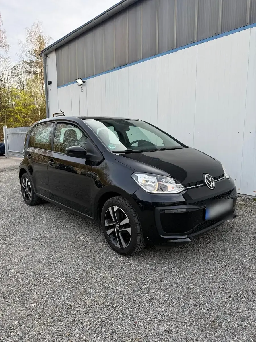 Second-hand VW up! 65 CP (47 kW) 2021 Negru Hatchback