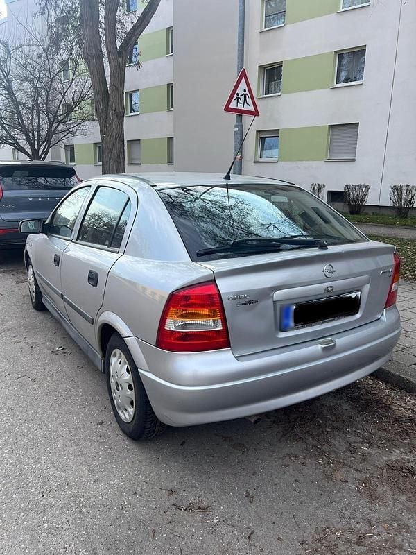 Usata Opel Astra 75 CV (55 kW) 1999 Grigio Utilitaria