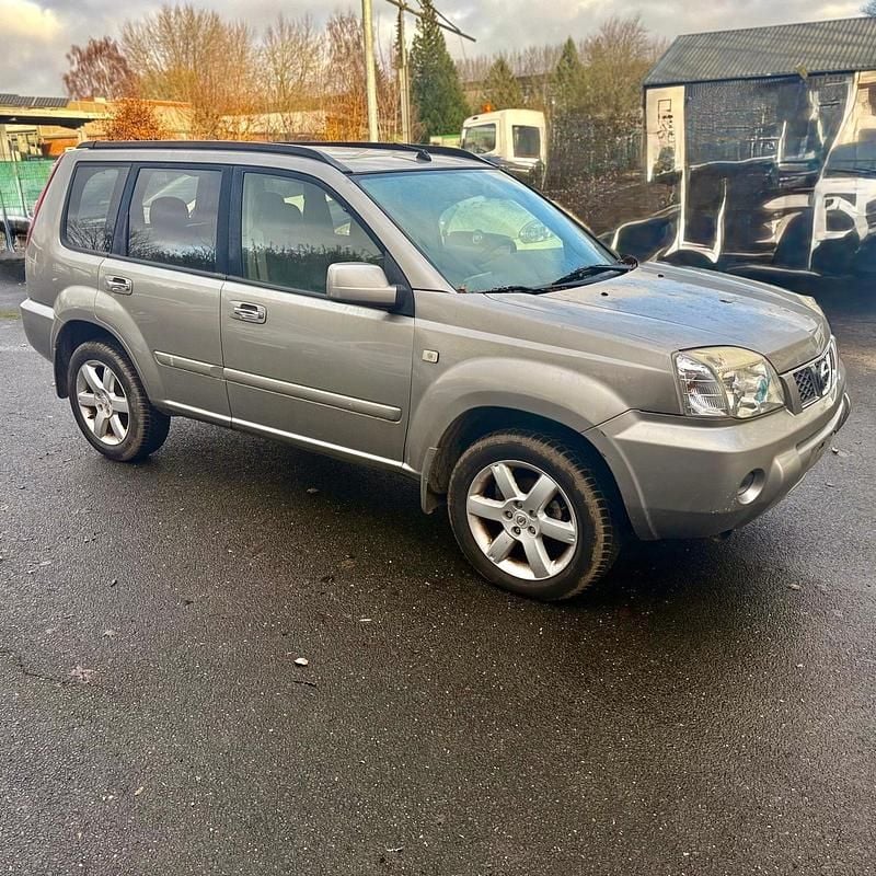 Grau Gebraucht 2005 Nissan X-Trail SUV | 2.450 € (Guter Preis) - Bild 1/4