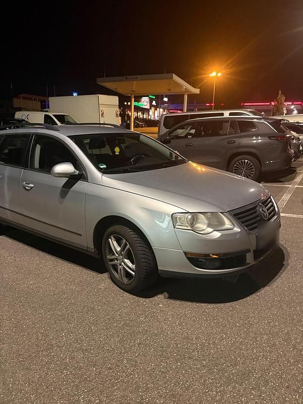 Usata VW Passat 140 CV (102 kW) 2011 Grigio Station wagon