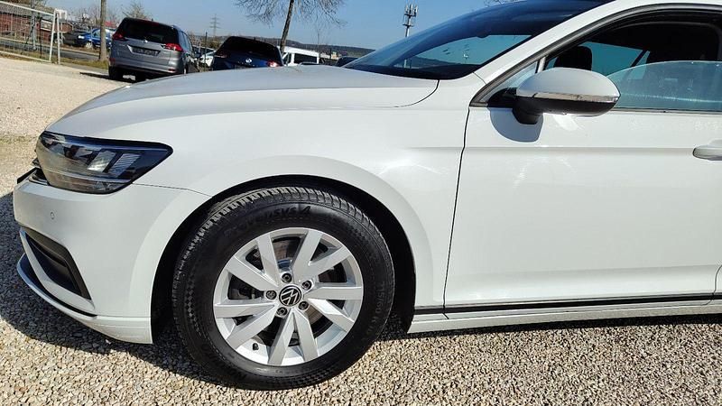 Gebraucht VW Passat Conceptline 122 PS (89 kW) 2020 Weiß Kombi