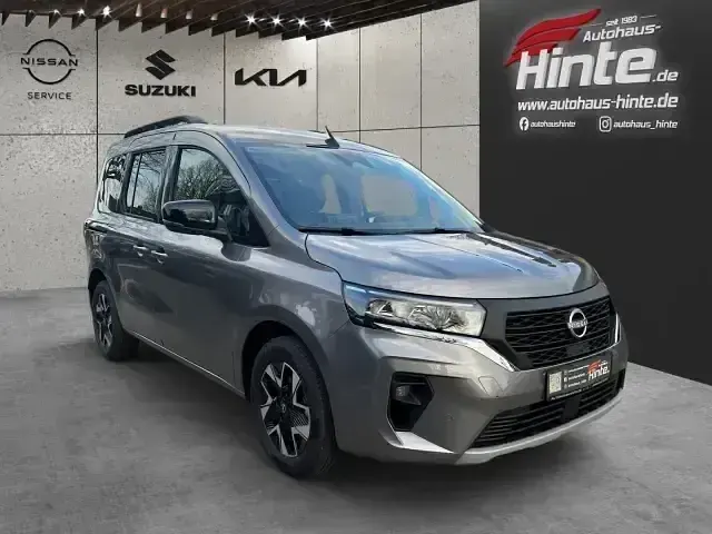 Neu Nissan Townstar 360º 131 PS (96 kW) 2025 Schwarz Van
