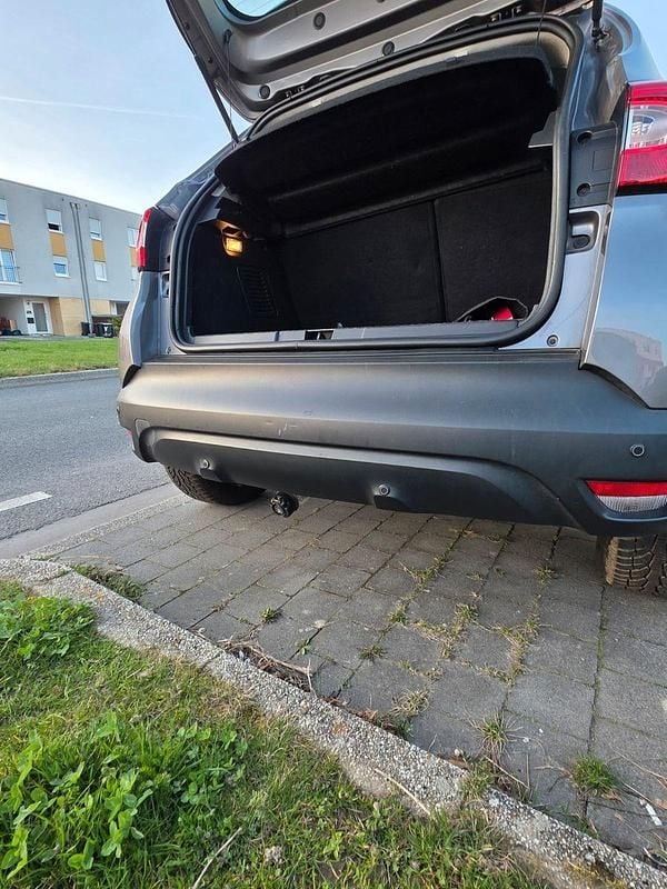 Gebraucht Renault Captur Experience 110 PS (80 kW) 2015 Grau SUV