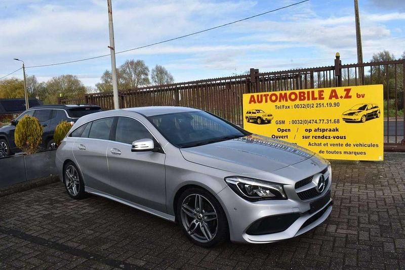 Silber Gebraucht 2018 Mercedes CLA200 AMG Limousine | 12.000 € (Superpreis) - Bild 1/4