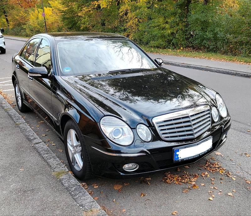 Schwarz Gebraucht 2008 Mercedes E200 Limousine | 6.000 € (Guter Preis) - Bild 1/4