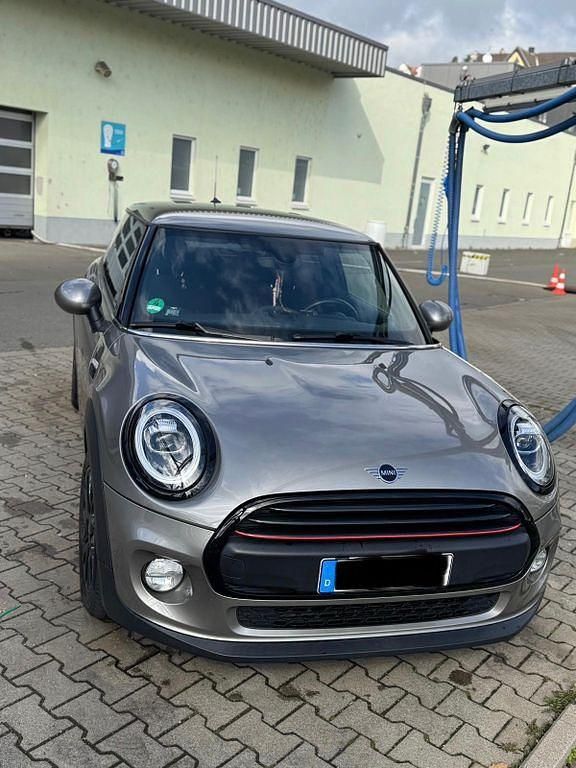 Gebraucht Mini ONE 102 PS (75 kW) 2019 Grau Kleinwagen