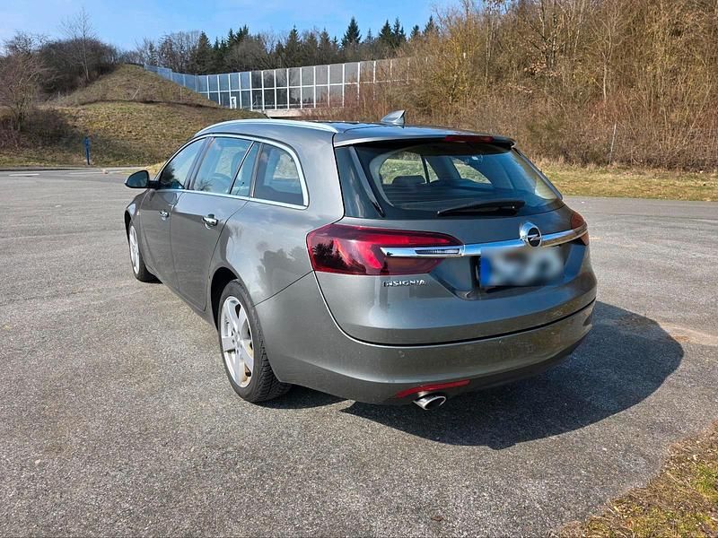 Gebraucht Opel Insignia 170 PS (125 kW) 2017 Grau Kombi