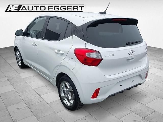 Gebraucht Hyundai i10 Trend 84 PS (61 kW) 2023 Weiss Kleinwagen