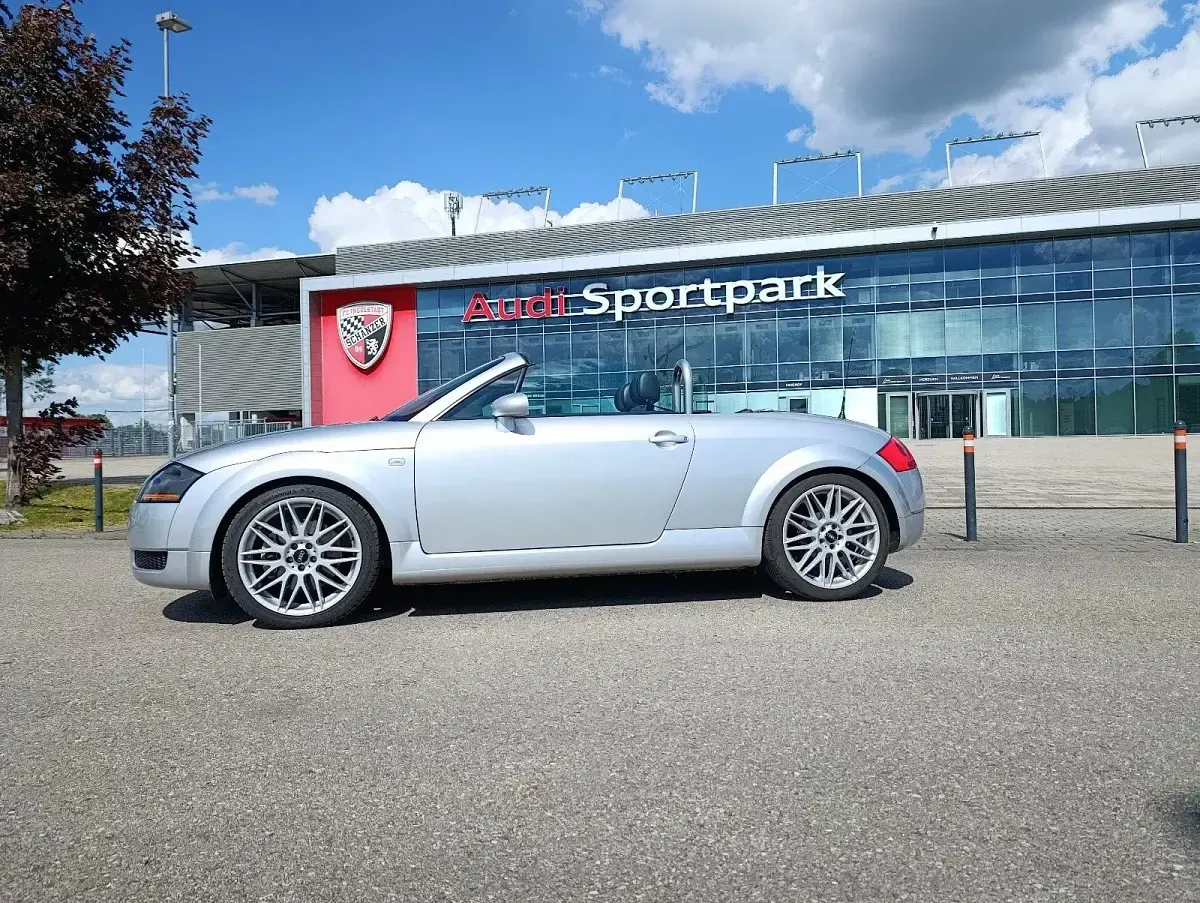 Gebraucht Audi TT Design 179 PS (131 kW) 2000 Silber Coupé